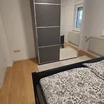 Lägenhet In *